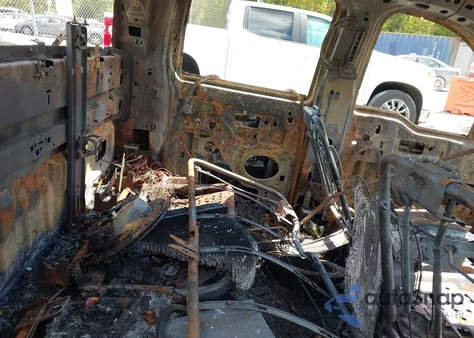 2005 Ford F150 Supercrew z USA, uszkodzony, nr VIN 1FTRW14W95KE85132